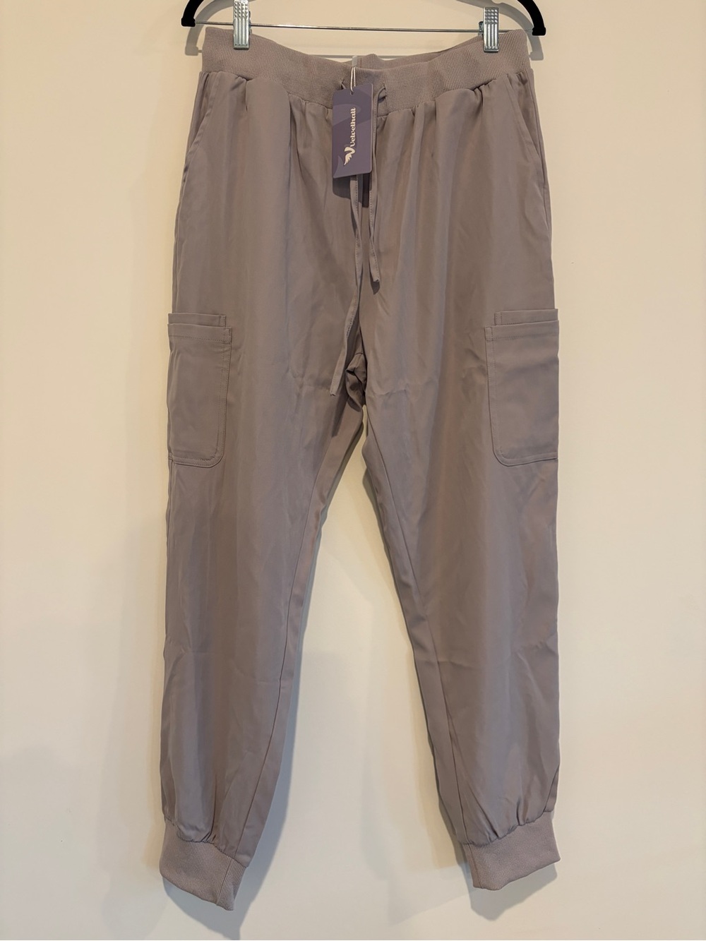Fashion L Taupe Gray High Waisted Cargo Jogger Scrub Pants NWT